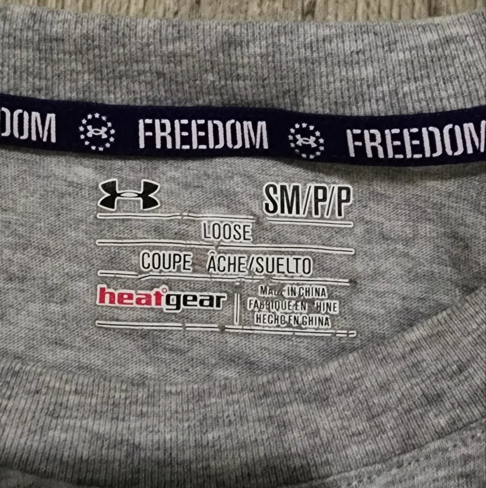 Under Armour Freedom "Believe In Heros" T-Shirt - Picture 3 of 6